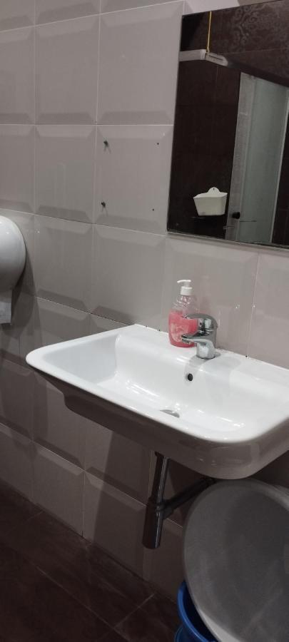 Hostel Alex&Tsa Краков Экстерьер фото