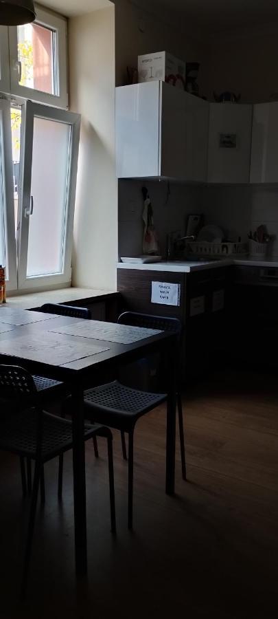 Hostel Alex&Tsa Краков Экстерьер фото